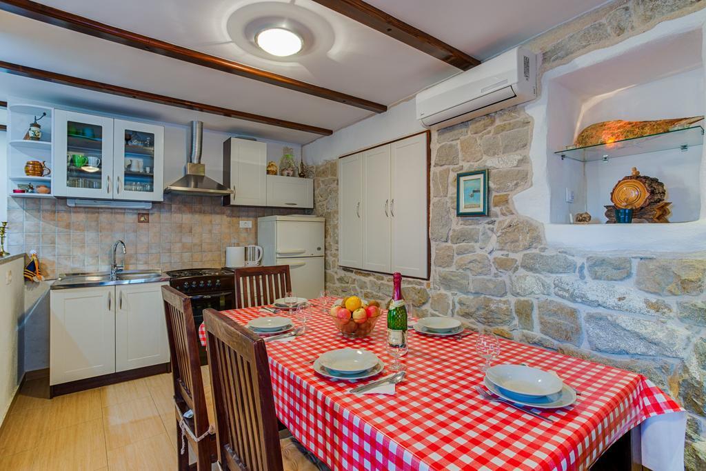 Tomo Apartment Σπλιτ Εξωτερικό φωτογραφία